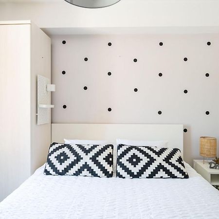 Stay U-Nique Studio Apartment In Orašac Kültér fotó