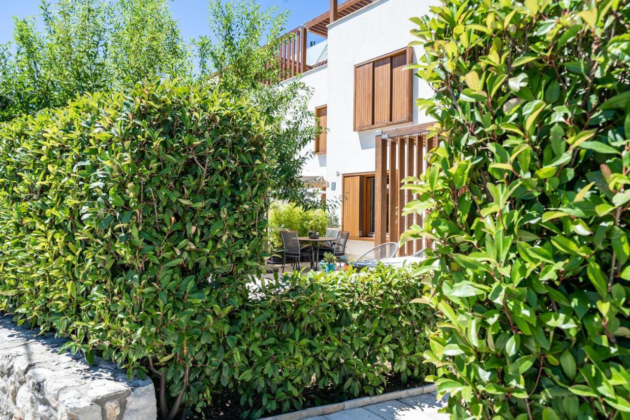 Stay U-Nique Studio Apartment In Orašac Kültér fotó