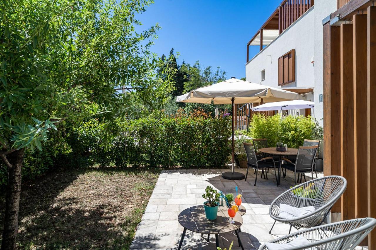 Stay U-Nique Studio Apartment In Orašac Kültér fotó