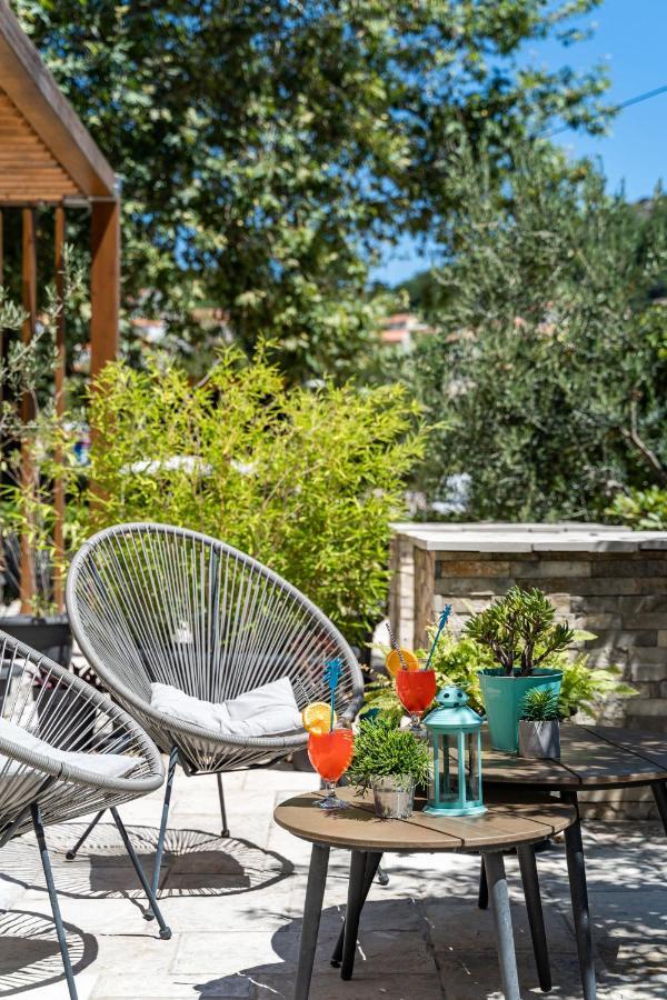 Stay U-Nique Studio Apartment In Orašac Kültér fotó