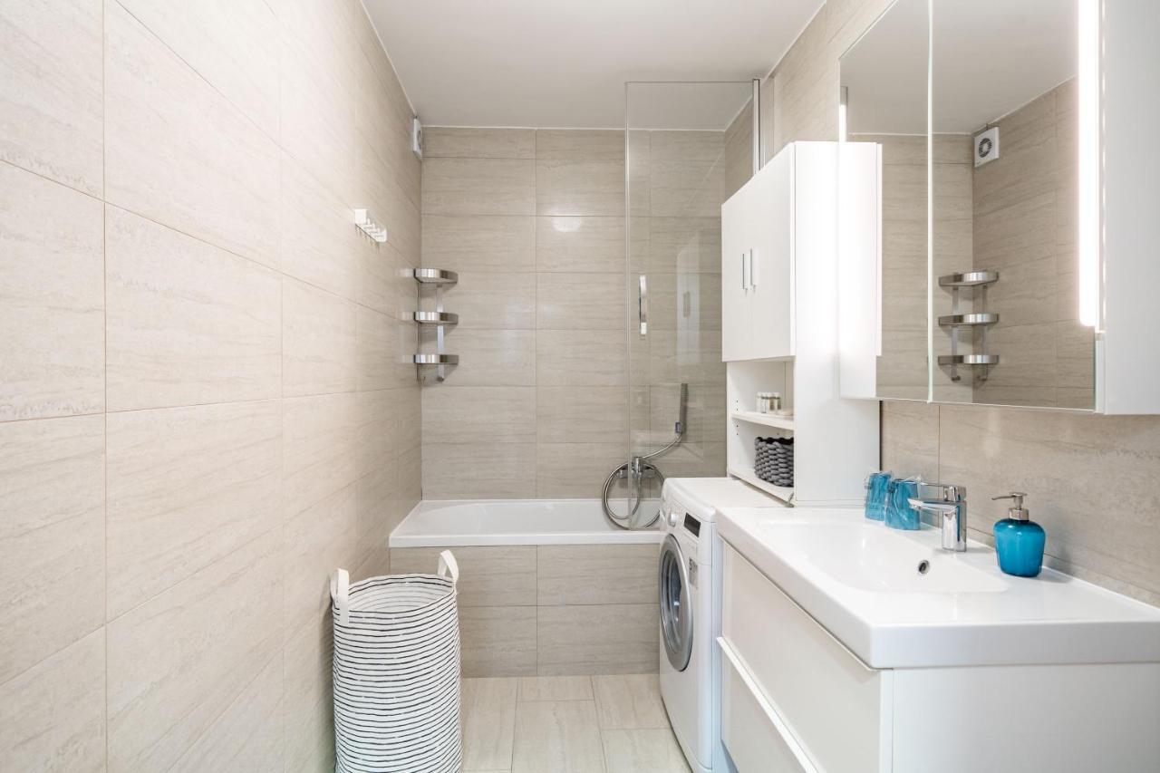 Stay U-Nique Studio Apartment In Orašac Kültér fotó