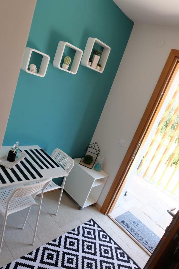 Stay U-Nique Studio Apartment In Orašac Kültér fotó